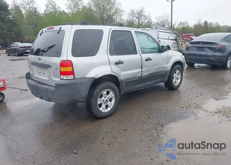 2005 Ford Escape Xlt z USA, uszkodzony, nr VIN 1FMCU93115KC10947